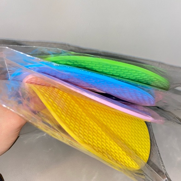 Silicone Insulation Mat Kitchen Table Supplies - 4 counts - Picture 3 of 6